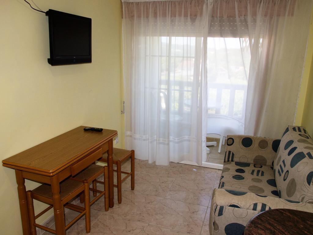 Apartamentos Barrosa Portonovo Quarto foto