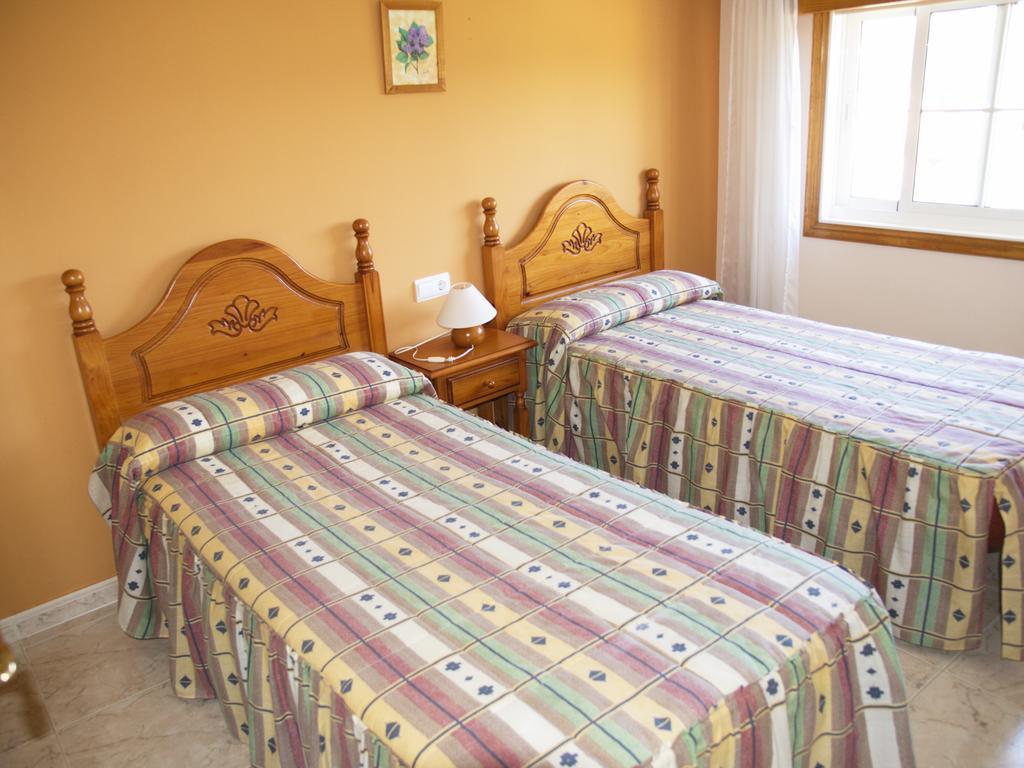 Apartamentos Barrosa Portonovo Quarto foto